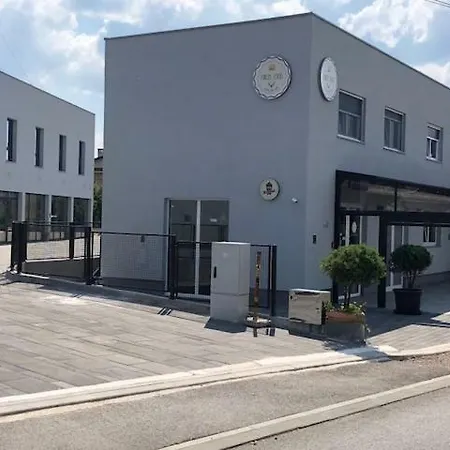 Sobe Centar Marinici Pensión
